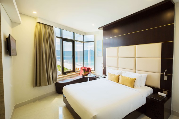 Holiday Beach Hotel Danang